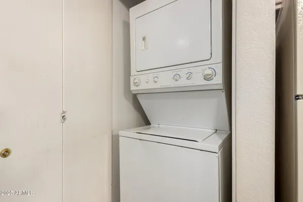 a close up view of a washer and dryer