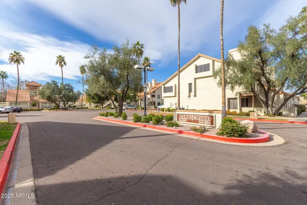 $214,900 | 19820 North 13th Avenue, Unit 133, Phoenix, AZ 85027