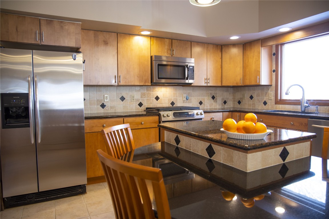 809 Rano Boulevard Vestal, NY 13850 - Photo 13 of 49 Gallery Image 13