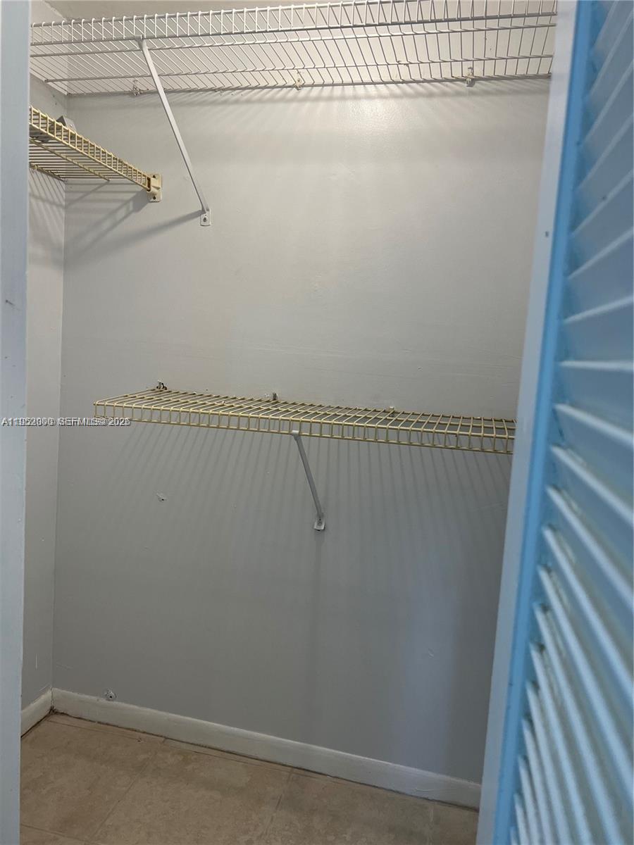 4111 Stirling Road, Unit 308 Fort Lauderdale, FL 33314 - Photo 28 of 36
