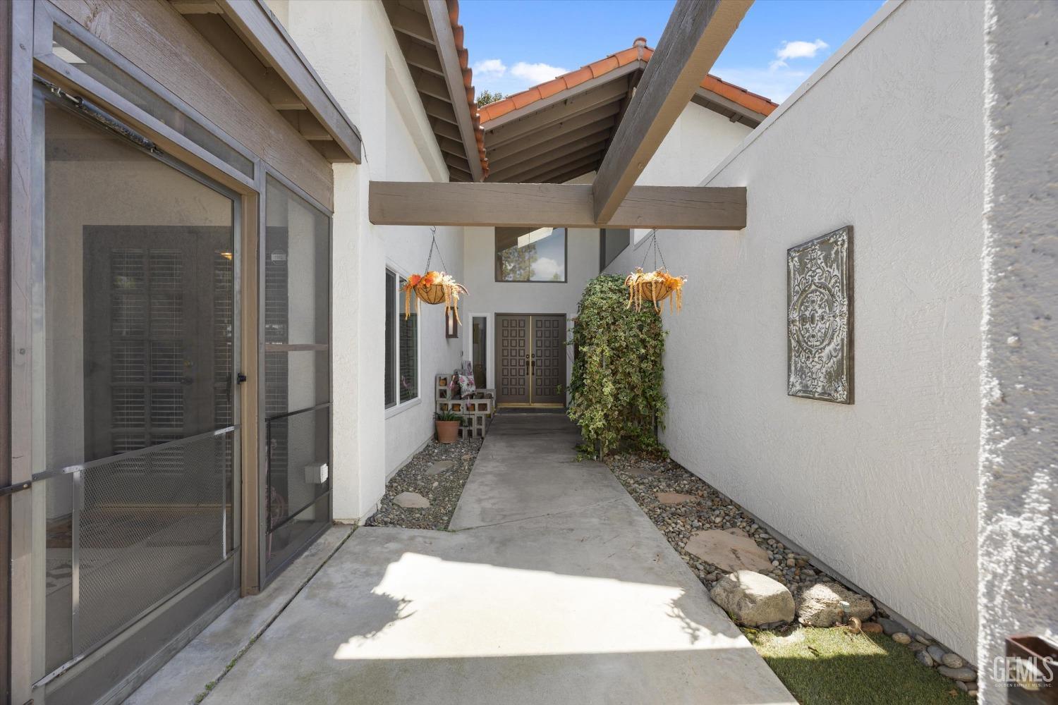 Undisclosed Address Bakersfield, CA 93309 - Photo 9 of 35 a view of entryway