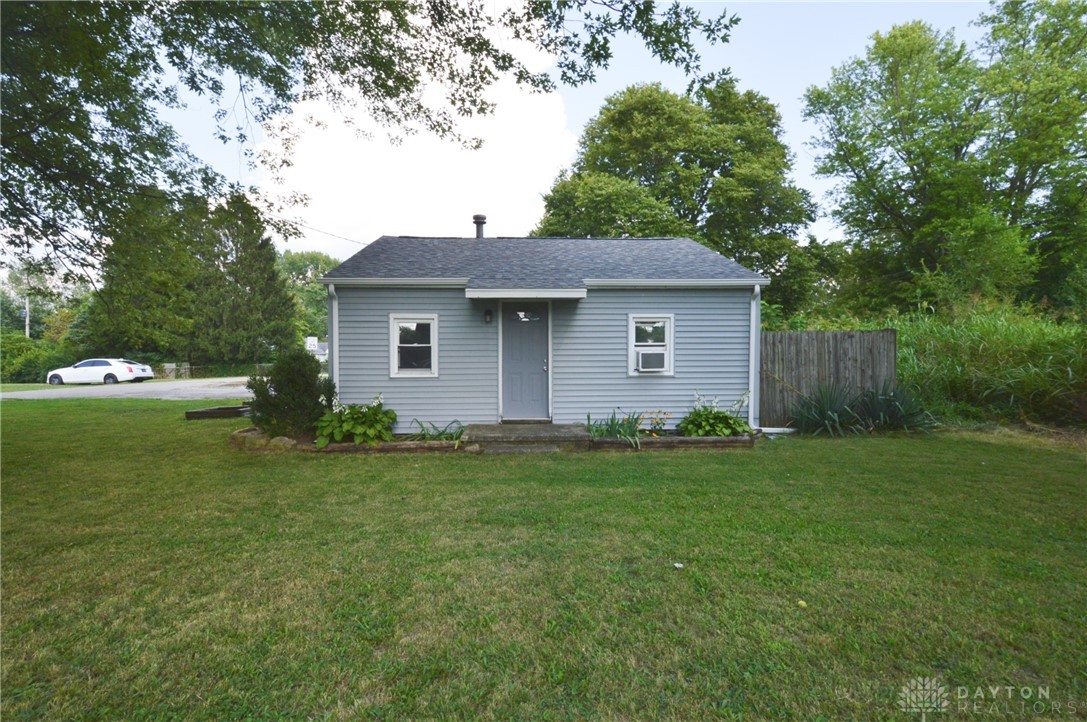 3148 Lake Road Medway, OH 45341 - Photo 2 of 28 Gallery Image 2