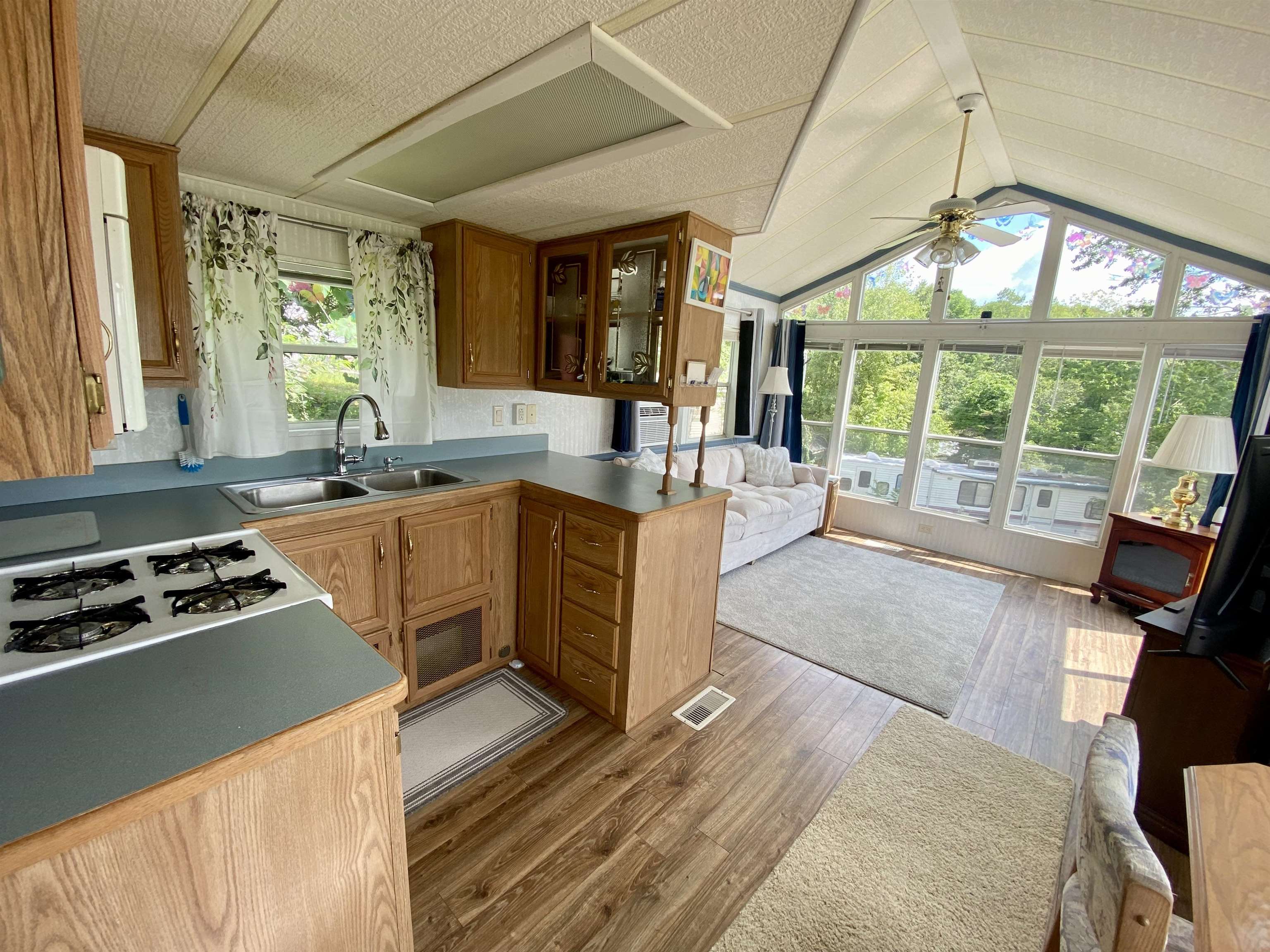 194 Buckley Road, Unit 62 Weare, NH 03281 - Photo 16 of 31