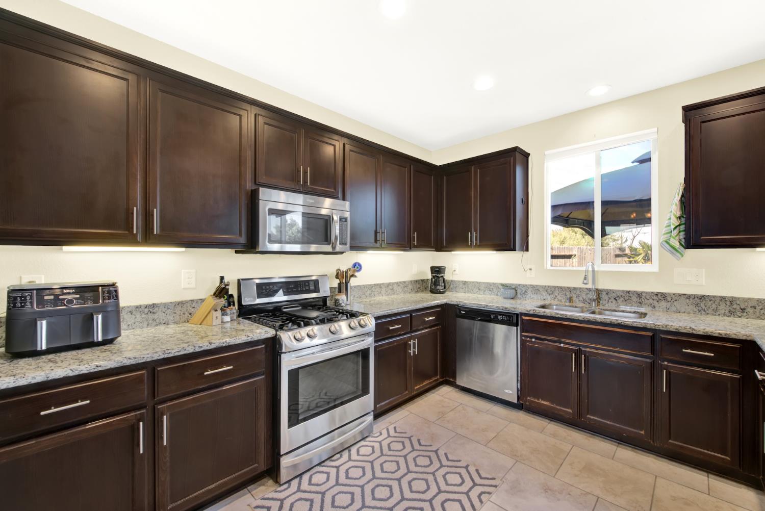 6556 Asa Lane Arbuckle, CA 95912 - Photo 20 of 74