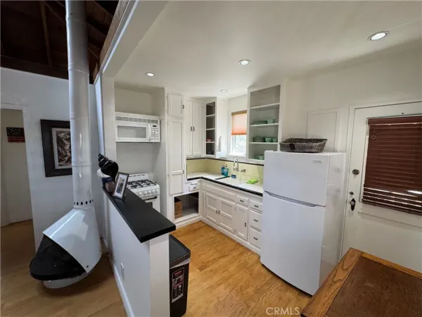 $2,999 | 275 Cypress Drive, Laguna Beach, CA 92651