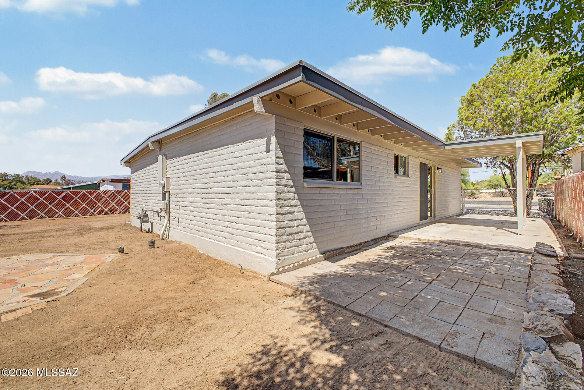 3402 South Kolb Road Tucson, AZ 85730 - Photo 26 of 32 a view of backyard of a house