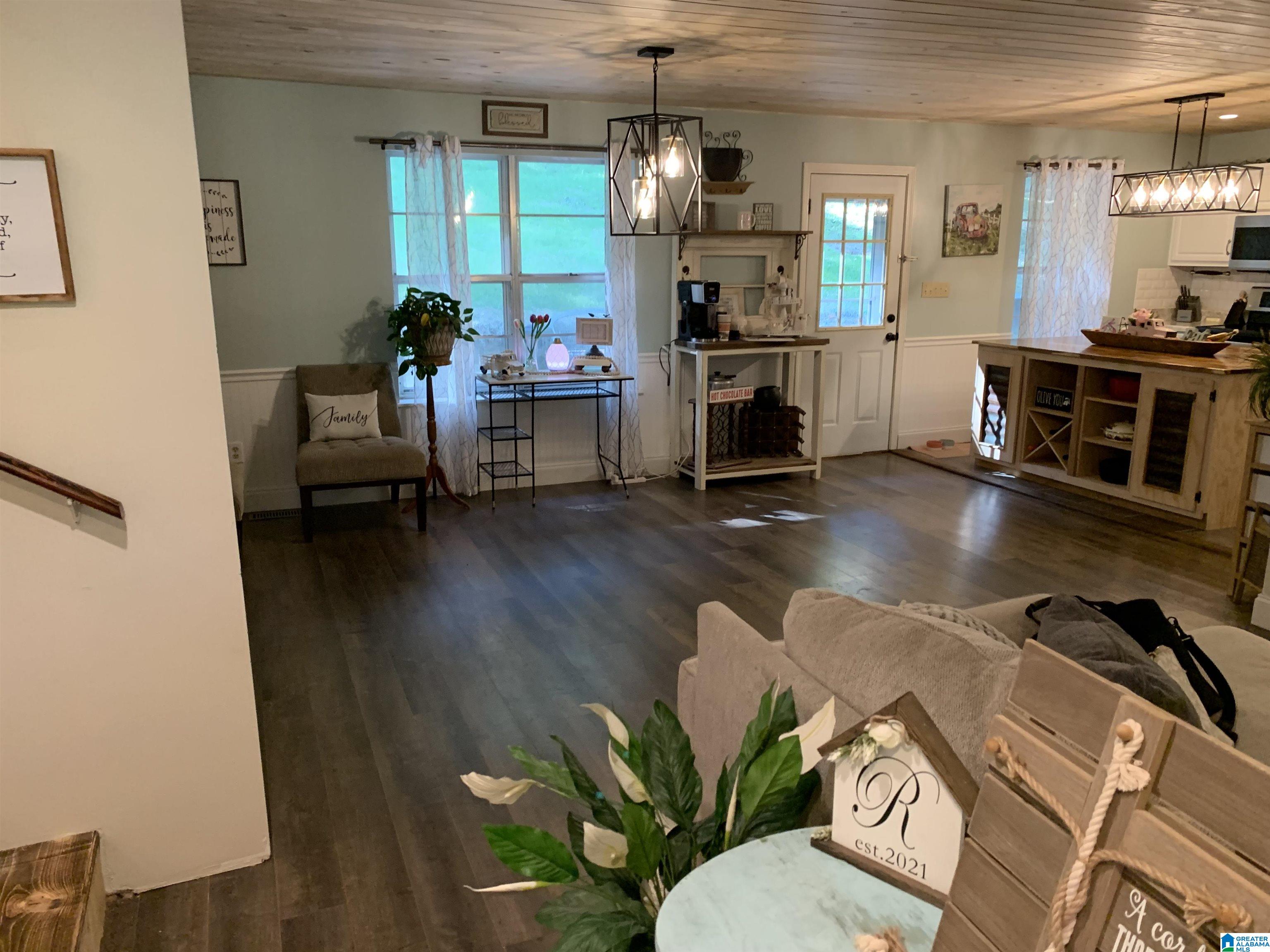 945 Mill Creek Road Warrior, AL 35180 - Photo 15 of 19