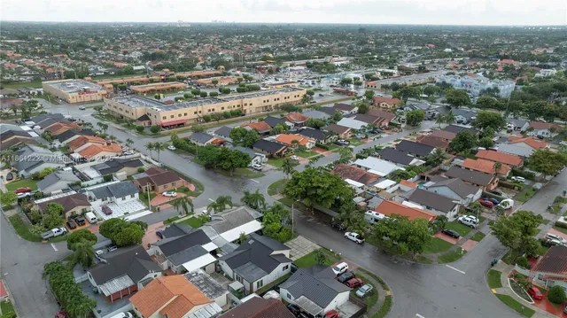 $3,800 | 13817 Southwest 24th Street, Unit 13817, Miami, FL 33165