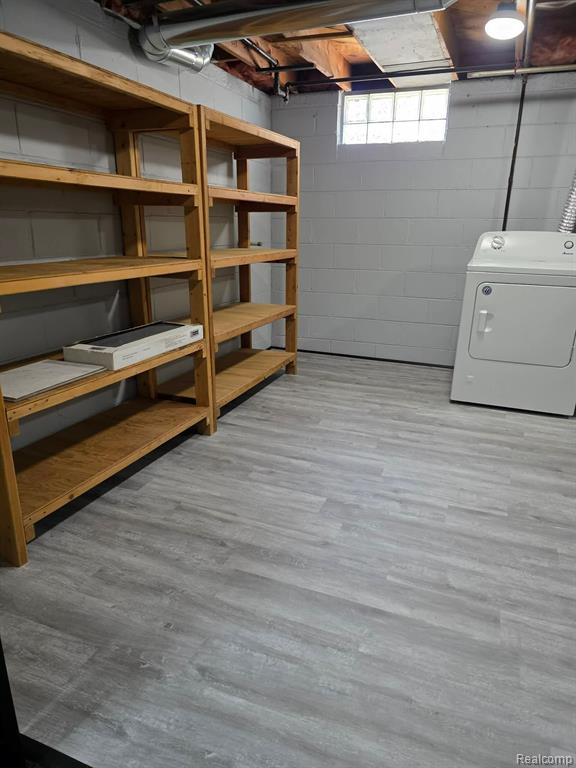 29571 Kelly Road Roseville, MI 48066 - Photo 23 of 27