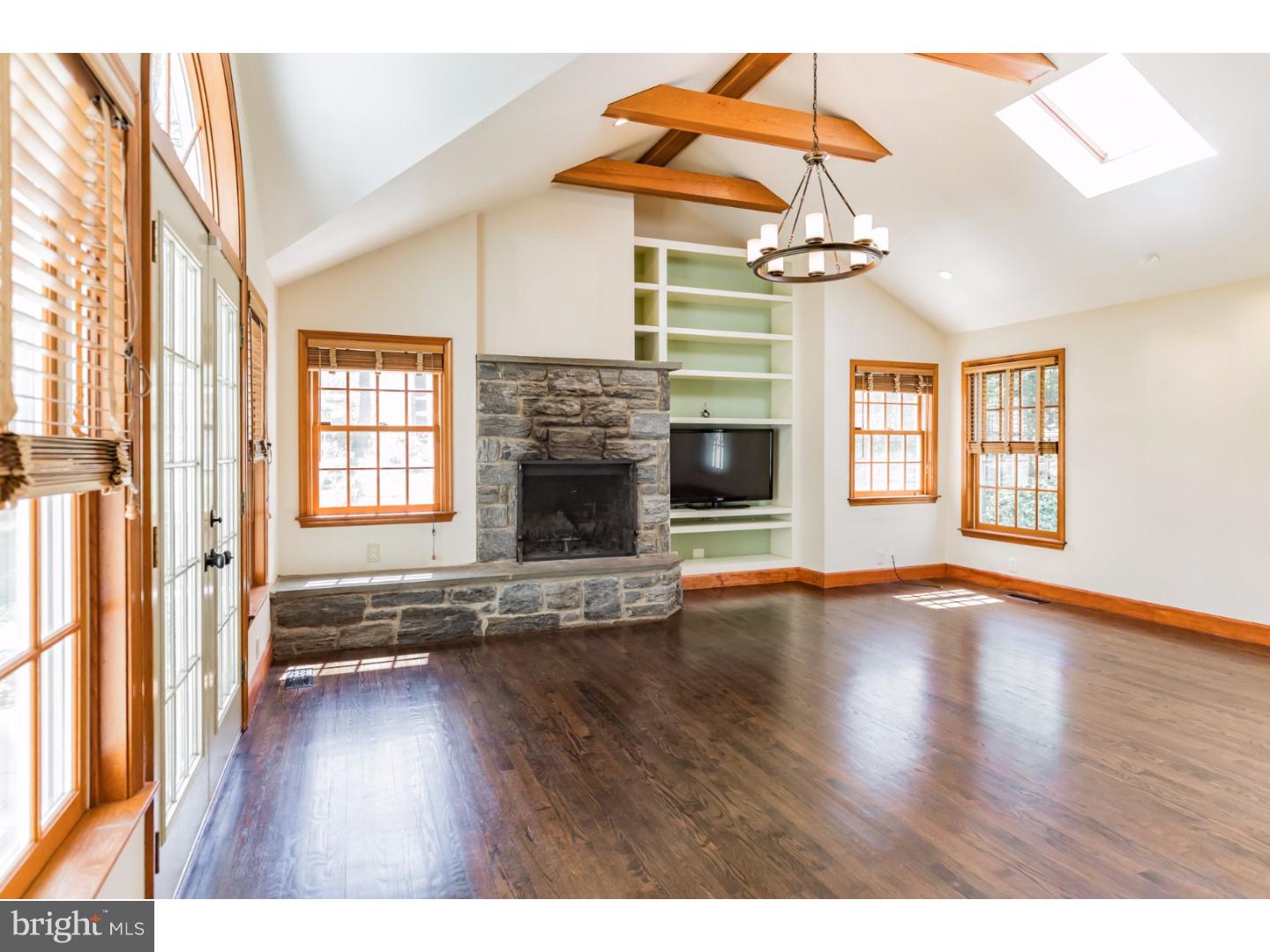 8 Northwoods Road Wayne, PA 19087 - Photo 8 of 22 Great Room