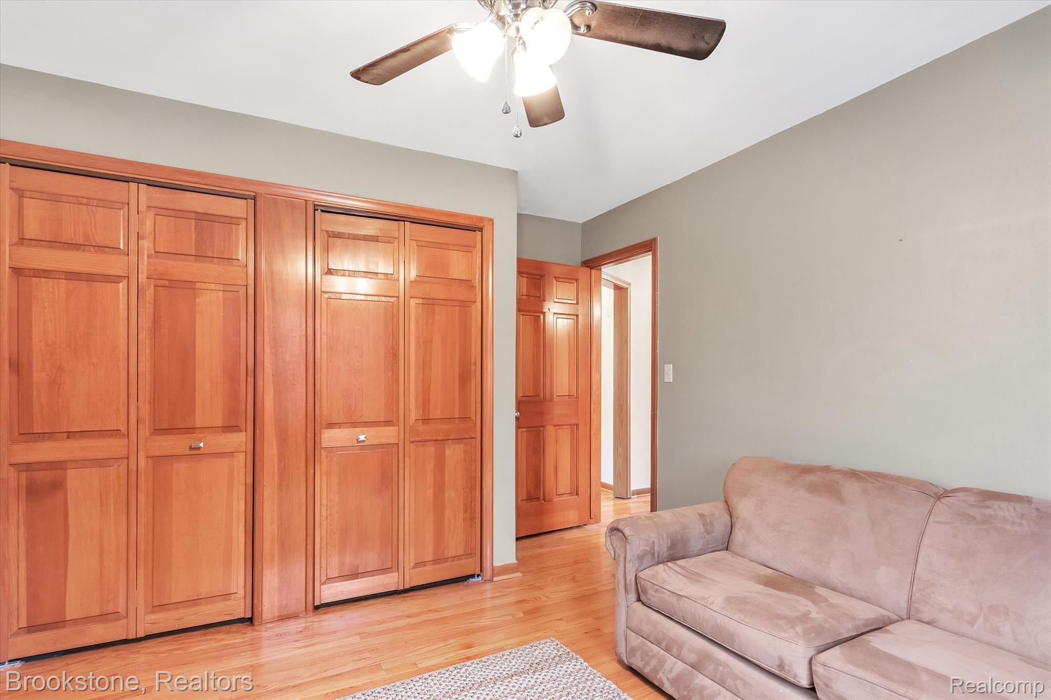 102 Maplefield Road Pleasant Ridge, MI 48069 - Photo 19 of 41 Ample closets