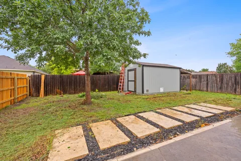 $259,000 | 114 Loryn Drive, Hutto, TX 78634