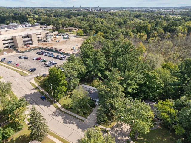 $274,900 | 903 Harding Street, Waupaca, WI 54981