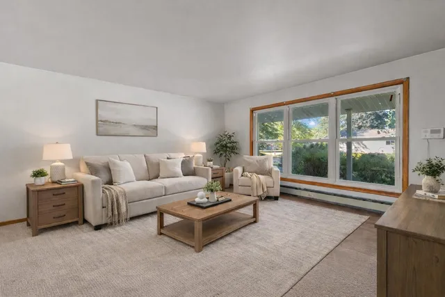 $274,900 | 903 Harding Street, Waupaca, WI 54981