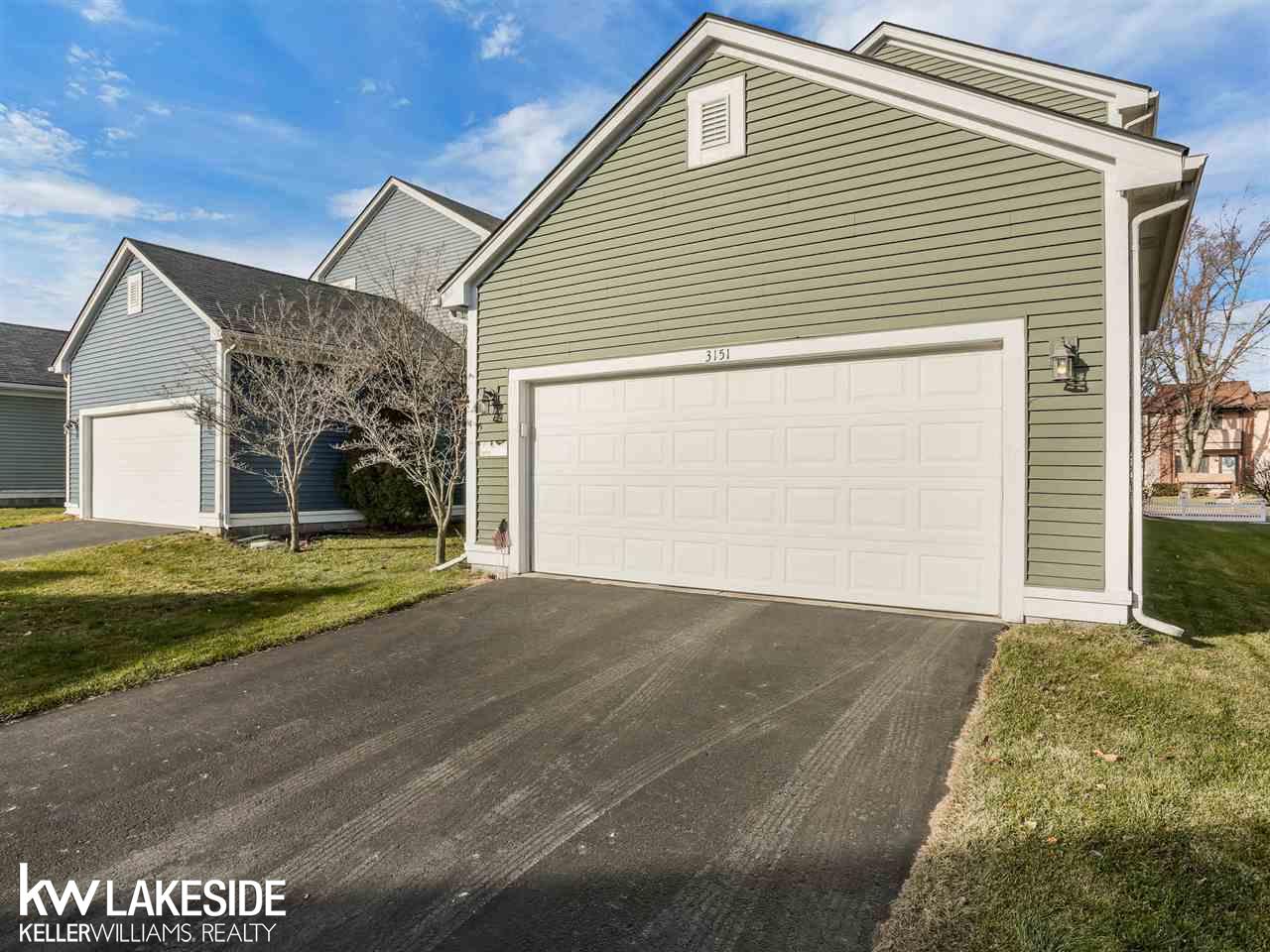 3151 Summers Road Keego Harbor, MI 48320 - Photo 5 of 31