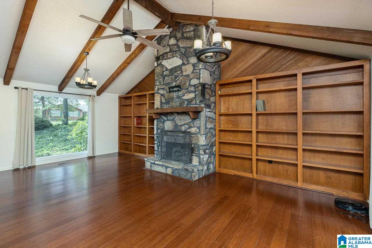 4665 Burningtree Lane Pelham, AL 35124 - Photo 3 of 35