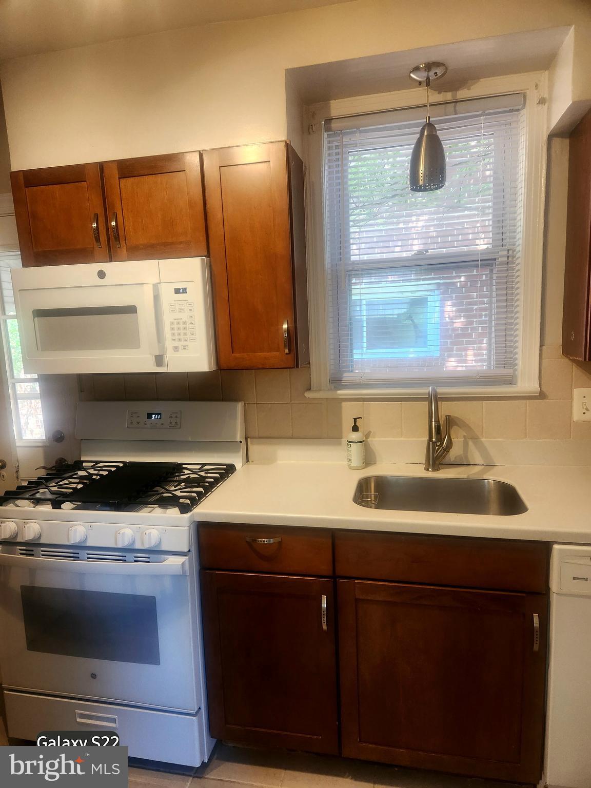 12 Walnut Street Northwest Washington, DC 20012 - Photo 7 of 17