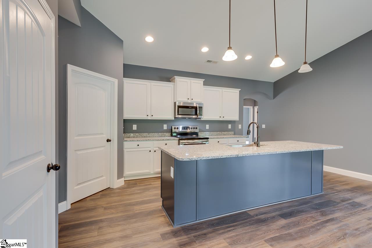 106 Inlet Pointe Drive Anderson, SC 29625 - Photo 13 of 36