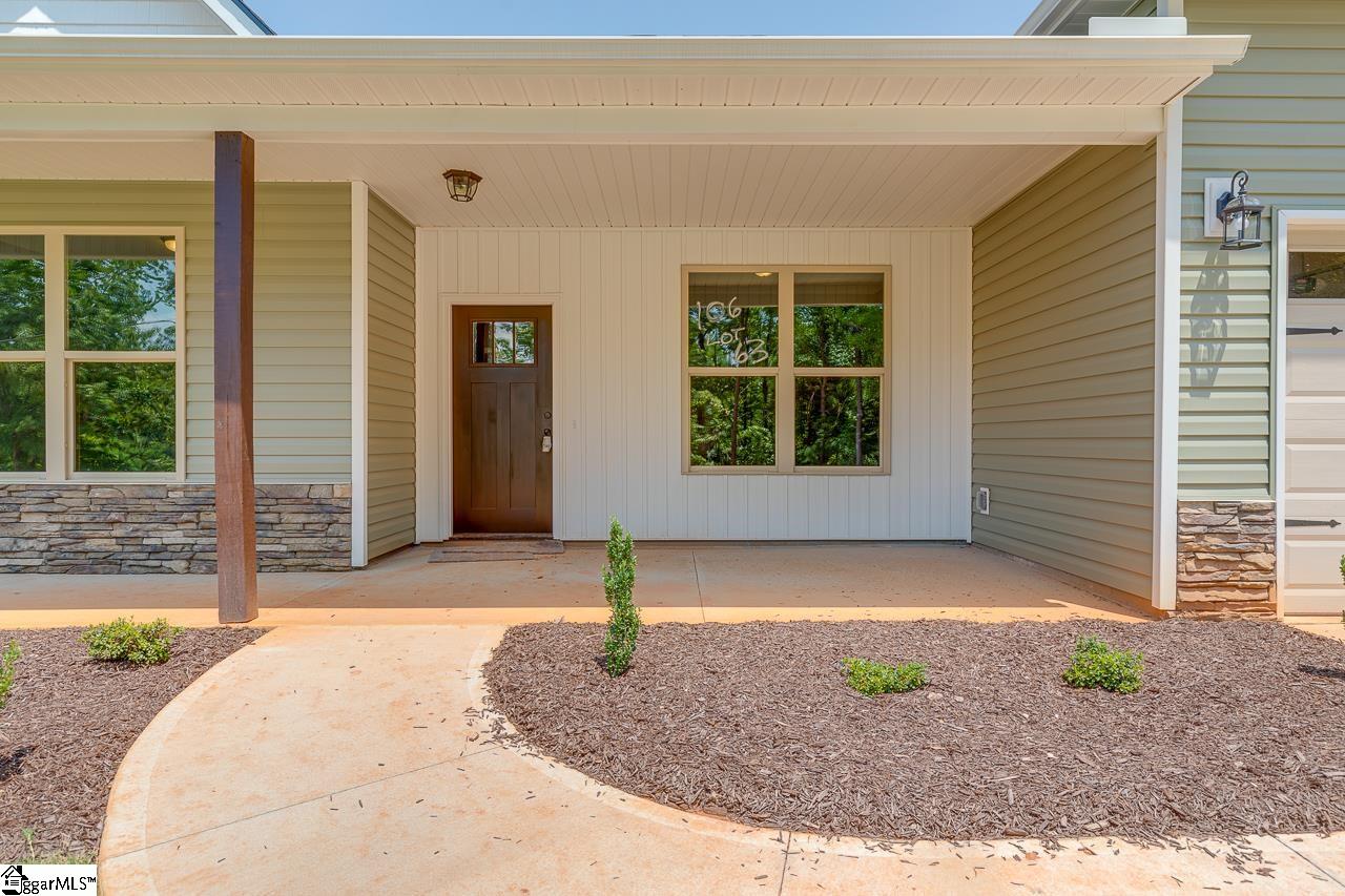 106 Inlet Pointe Drive Anderson, SC 29625 - Photo 4 of 36