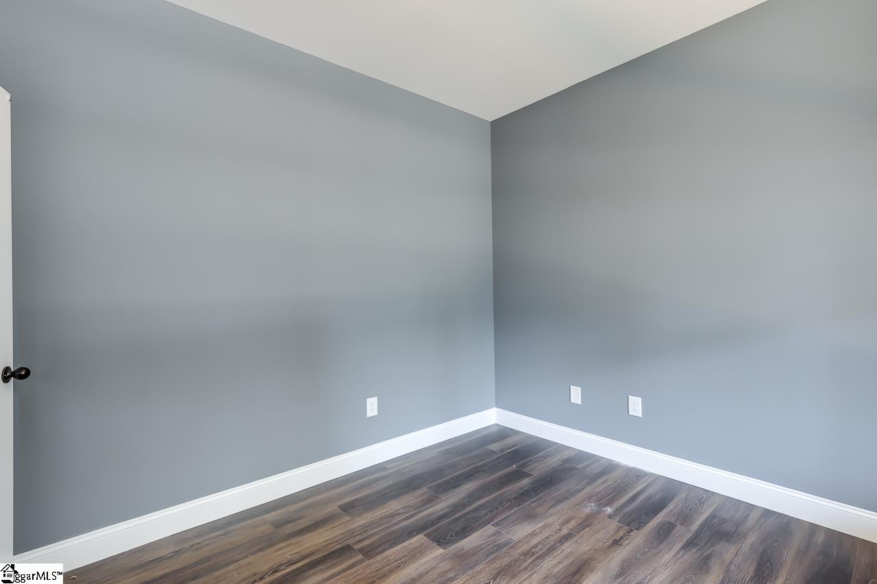 106 Inlet Pointe Drive Anderson, SC 29625 - Photo 6 of 36