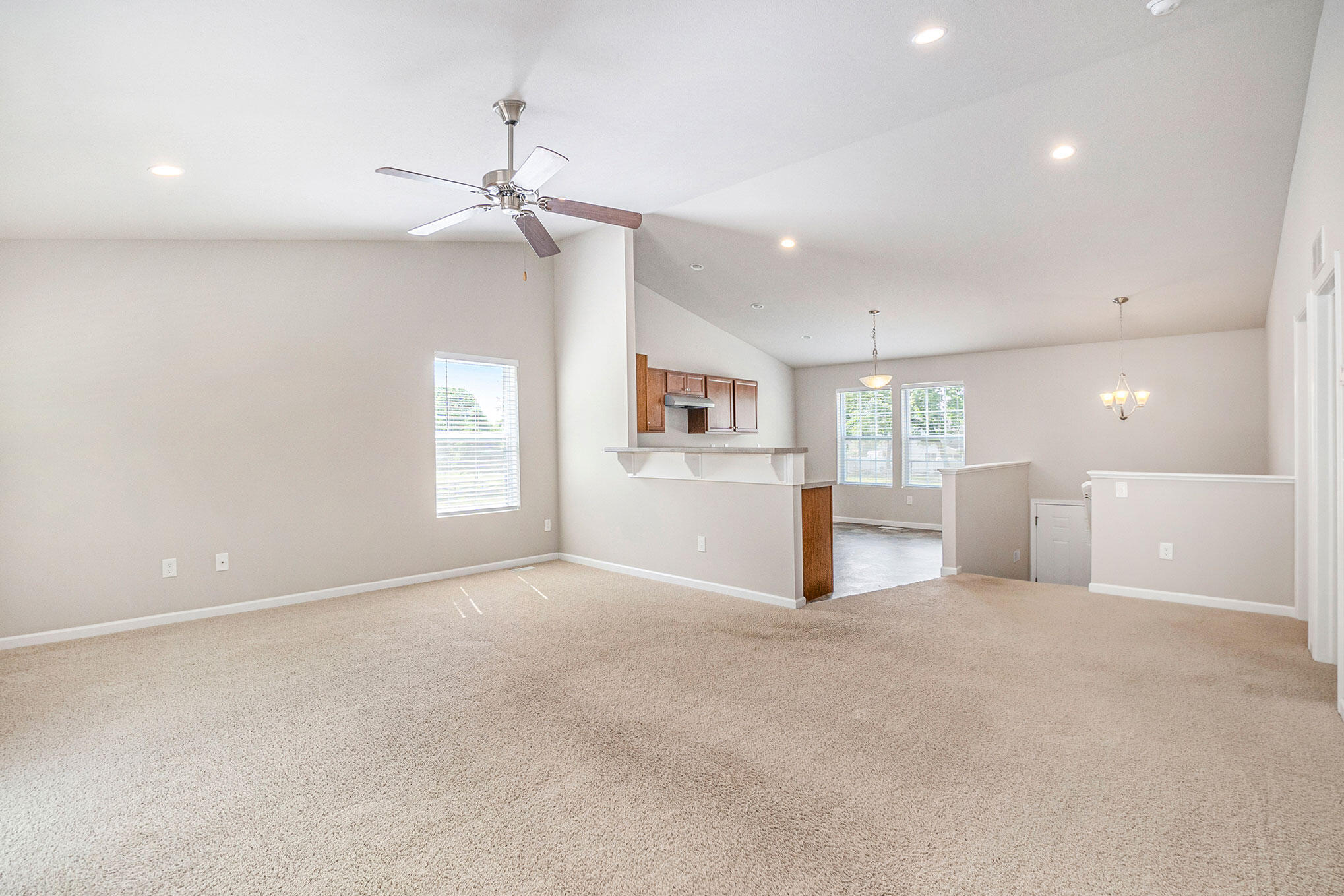 56486 Tamarac Lane Three Rivers, MI 49093 - Photo 12 of 22 KOS072-C2040-Great Room3