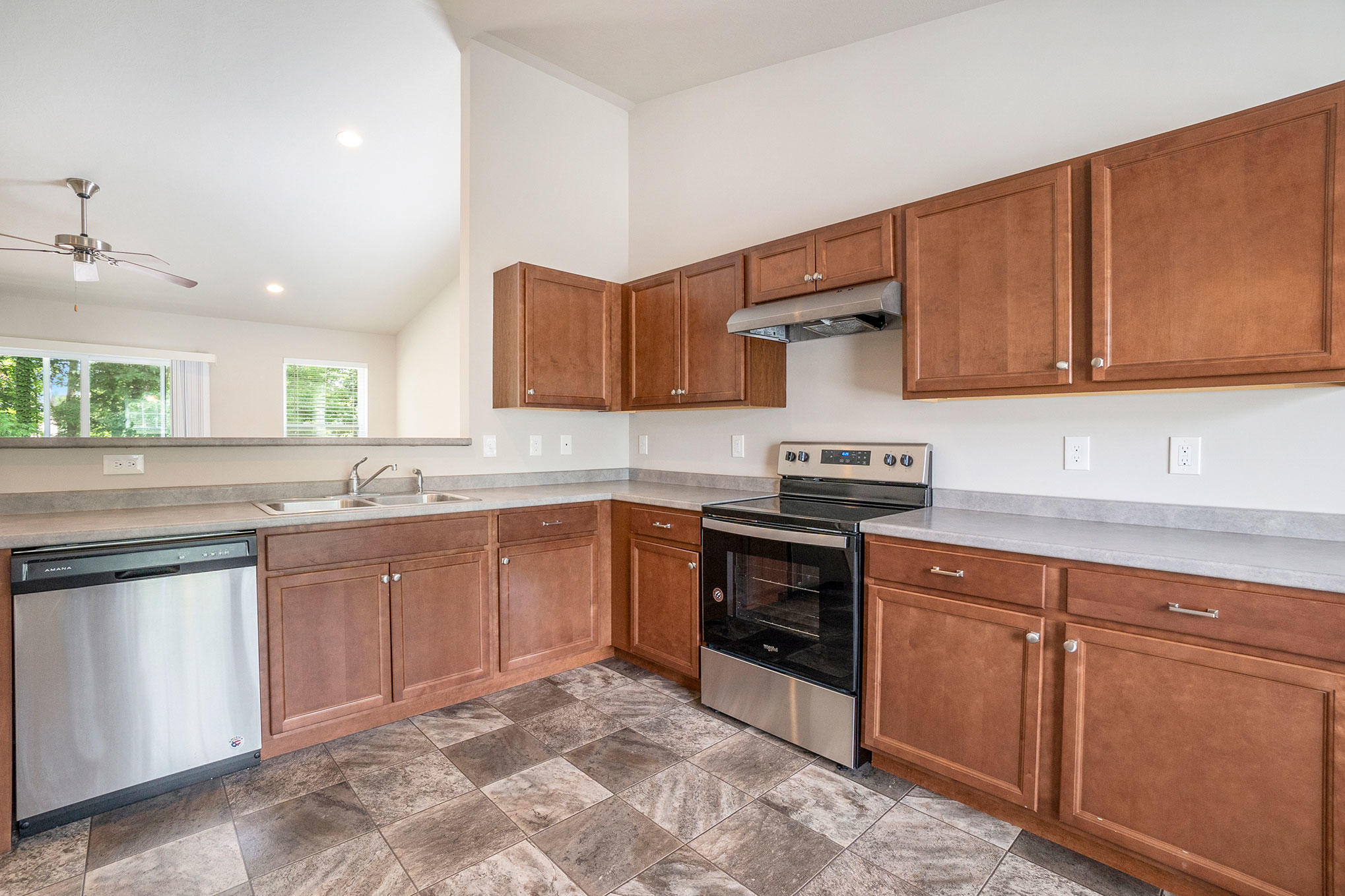 56486 Tamarac Lane Three Rivers, MI 49093 - Photo 15 of 22 KOS072-C2040-Kitchen3