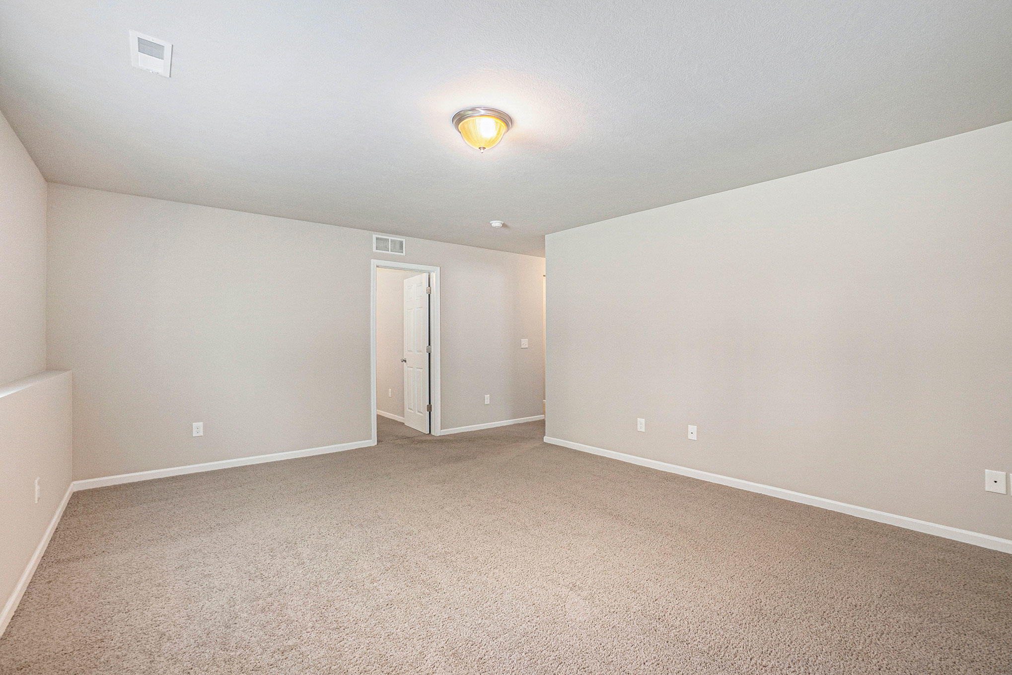 56486 Tamarac Lane Three Rivers, MI 49093 - Photo 19 of 22 KOS072-C2040-Rec Room1