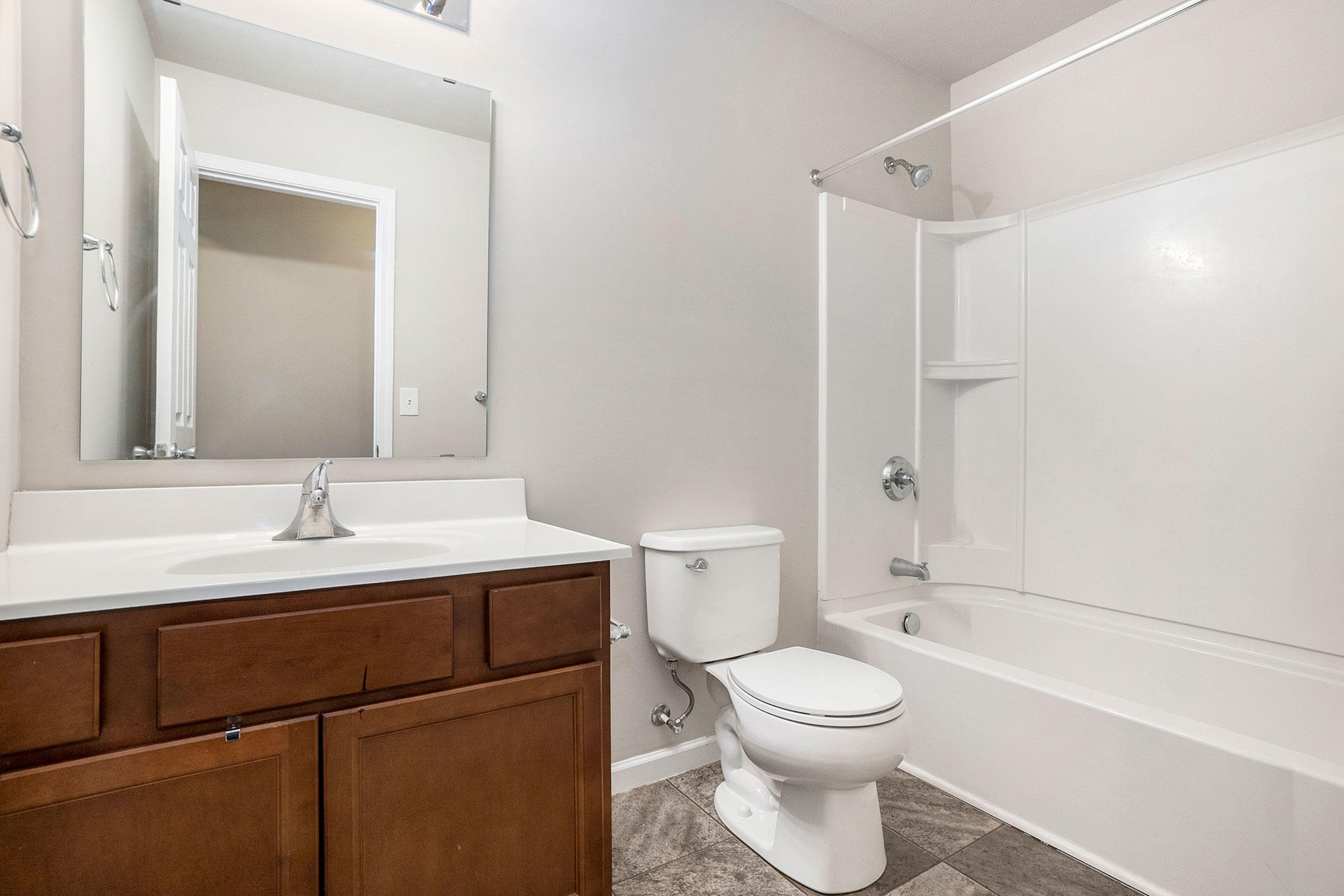 56486 Tamarac Lane Three Rivers, MI 49093 - Photo 5 of 22 KOS072-C2040-Bath
