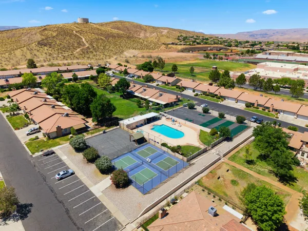 $309,900 | 1050 East Brigham Road, Unit 14, St. George, UT 84790