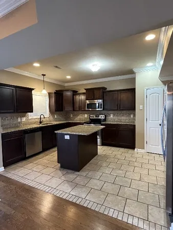 $2,300 | 3357 Wiser Drive, Clarksville, TN 37042