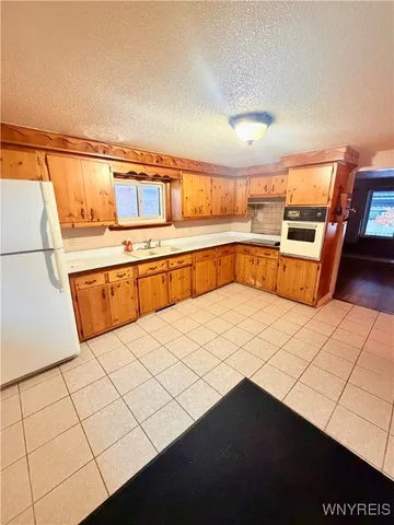 $2,100 | 85 Warsaw Street, Cheektowaga, NY 14206