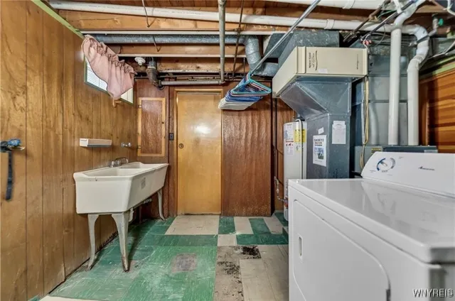 $2,100 | 85 Warsaw Street, Cheektowaga, NY 14206