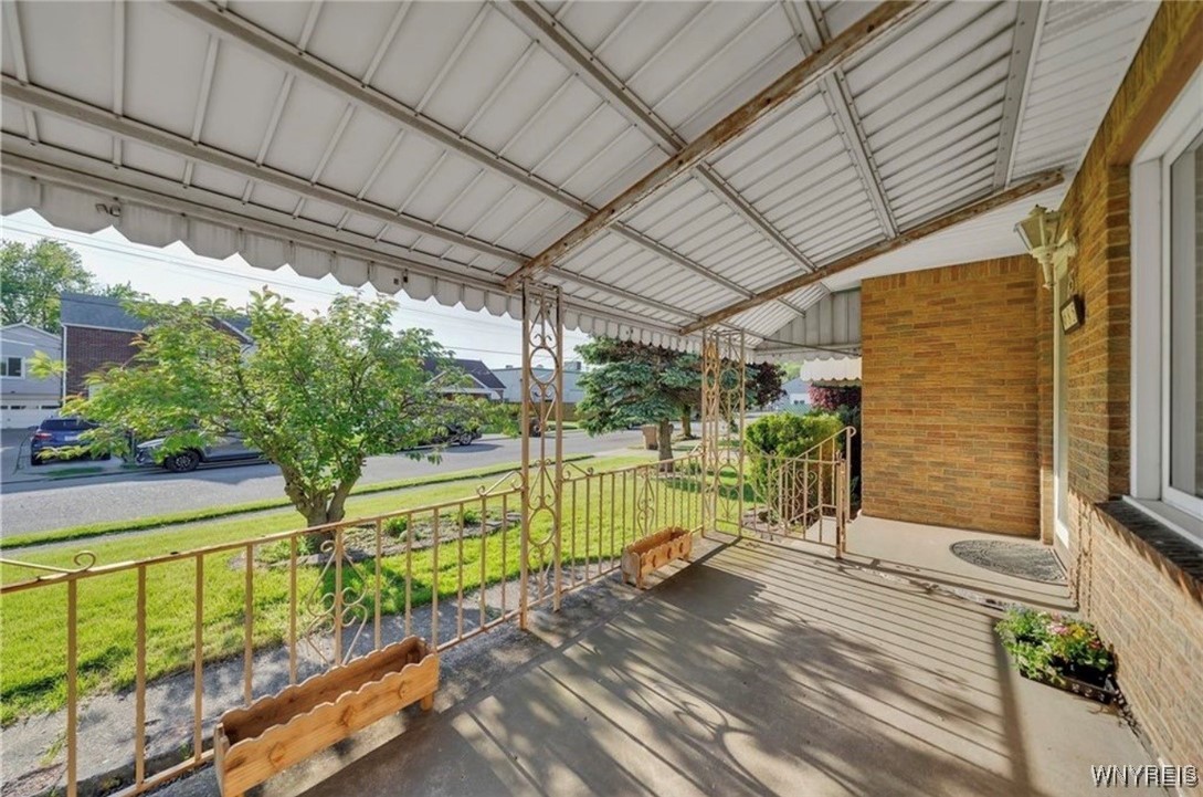 85 Warsaw Street Cheektowaga, NY 14206 - Photo 3 of 38