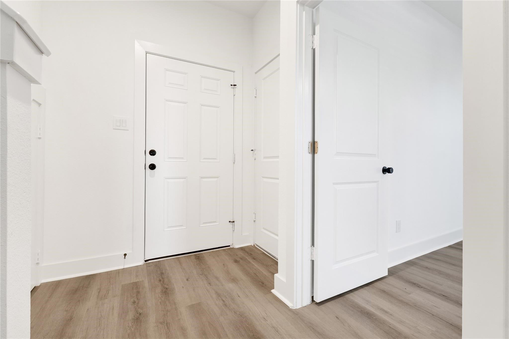 3210 Frying Pan Place, Unit B Katy, TX 77449 - Photo 32 of 49 a view of an empty room