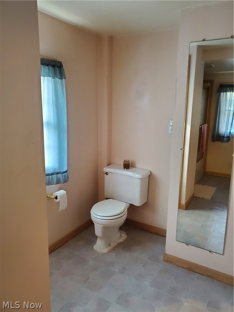 955 West Wilbeth Road Akron, OH 44314 - Photo 13 of 19 Gallery Image 13