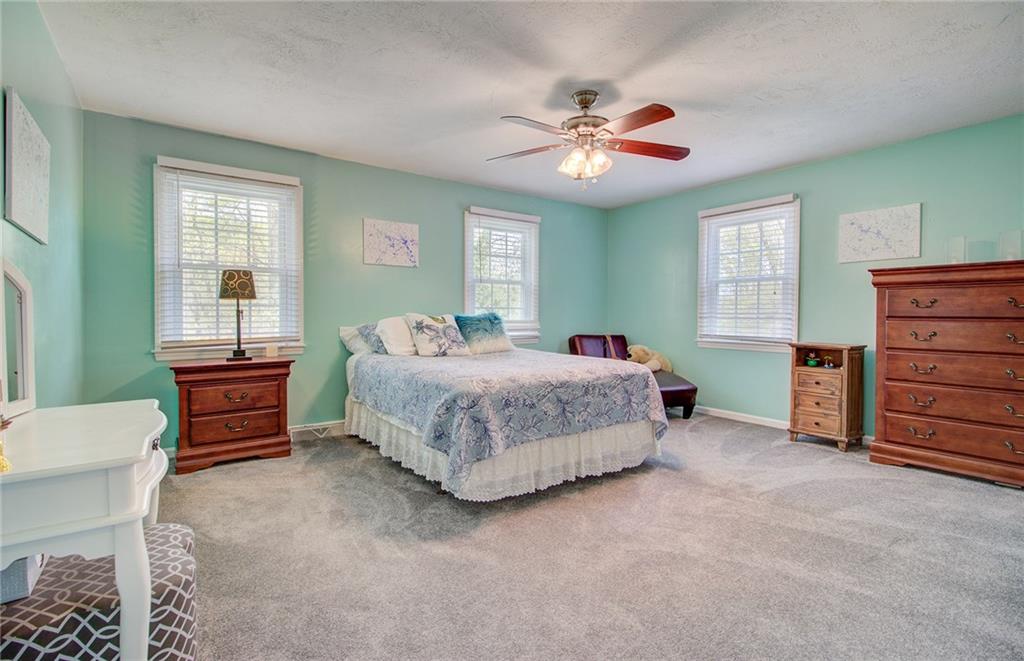 5540 North Montour Road Gibsonia, PA 15044 - Photo 17 of 24 Gallery Image 17