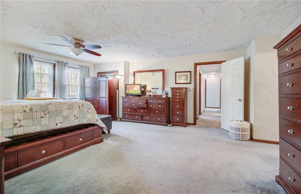 5540 North Montour Road Gibsonia, PA 15044 - Photo 18 of 24 Gallery Image 18