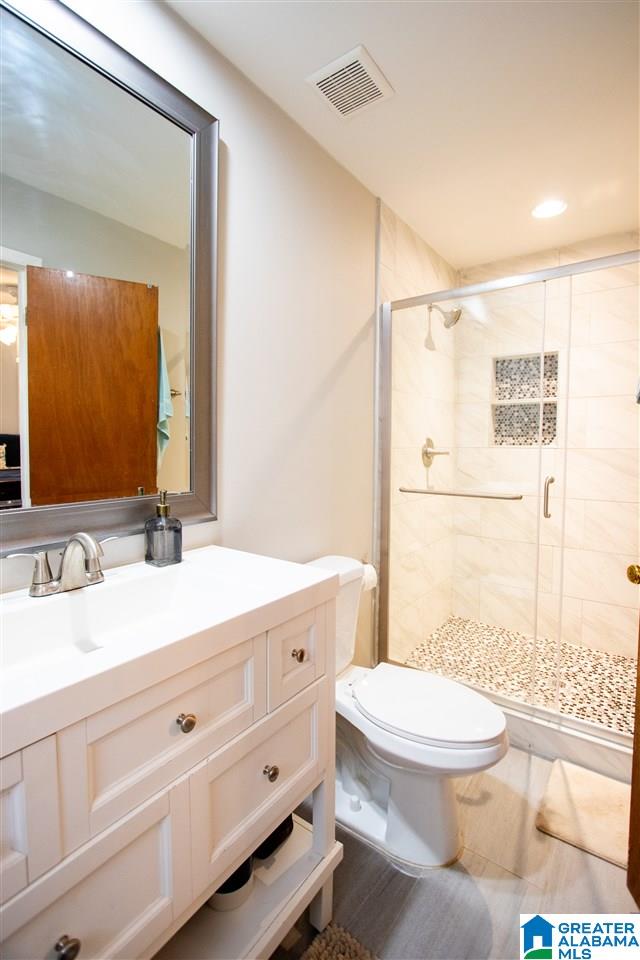 529 Rayburn Road Hoover, AL 35226 - Photo 15 of 26