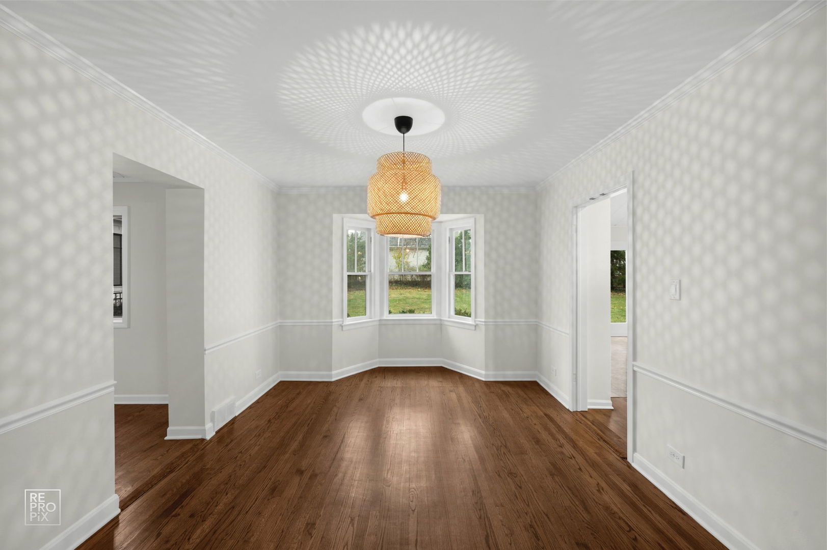 238 Grant Avenue Clarendon Hills, IL 60514 - Photo 13 of 39 a view of empty room with wooden floor and fan