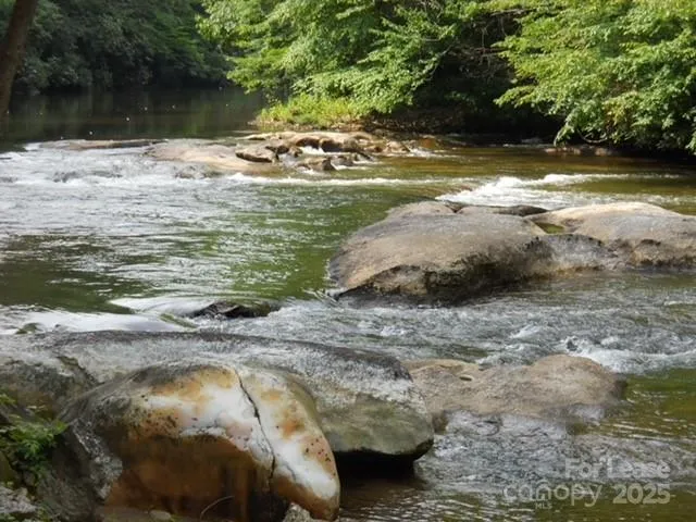 $1,350 | 2208 Blue Rock Road, Burnsville, NC 28714