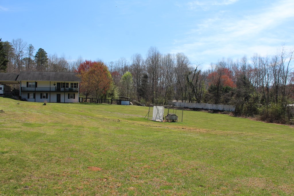 240 State Line Road Hiawassee, GA 30546 - Photo 15 of 34 Gallery Image 15