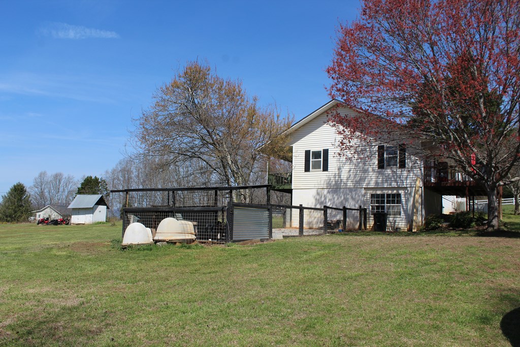 240 State Line Road Hiawassee, GA 30546 - Photo 17 of 34 Gallery Image 17