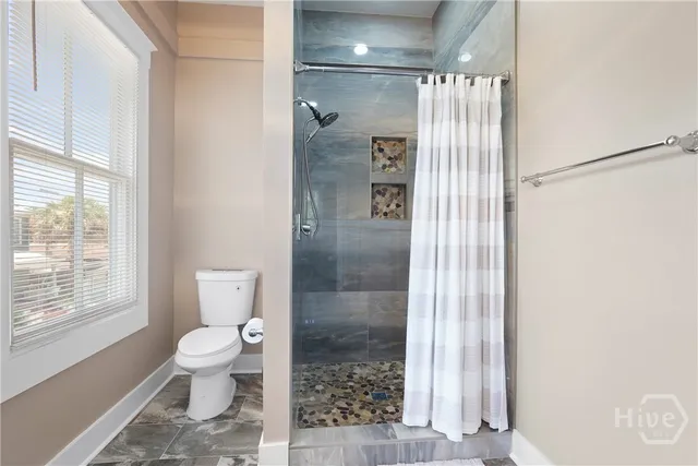 $3,200 | 306 West 42nd Street, Savannah, GA 31401