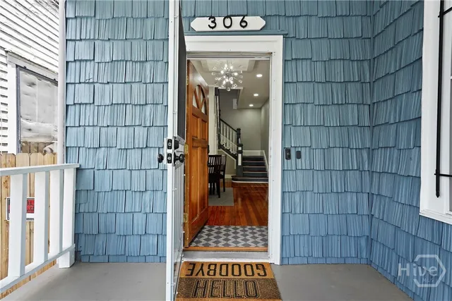 $3,200 | 306 West 42nd Street, Savannah, GA 31401