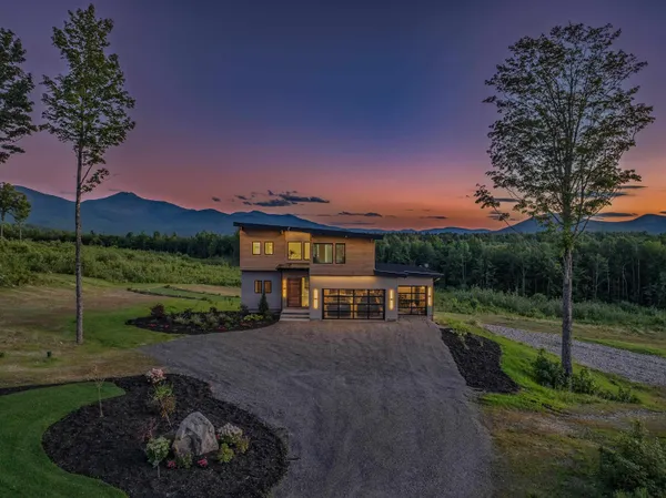 $2,450,000 | 289 Ledgewood Drive, Bethlehem, NH 03574