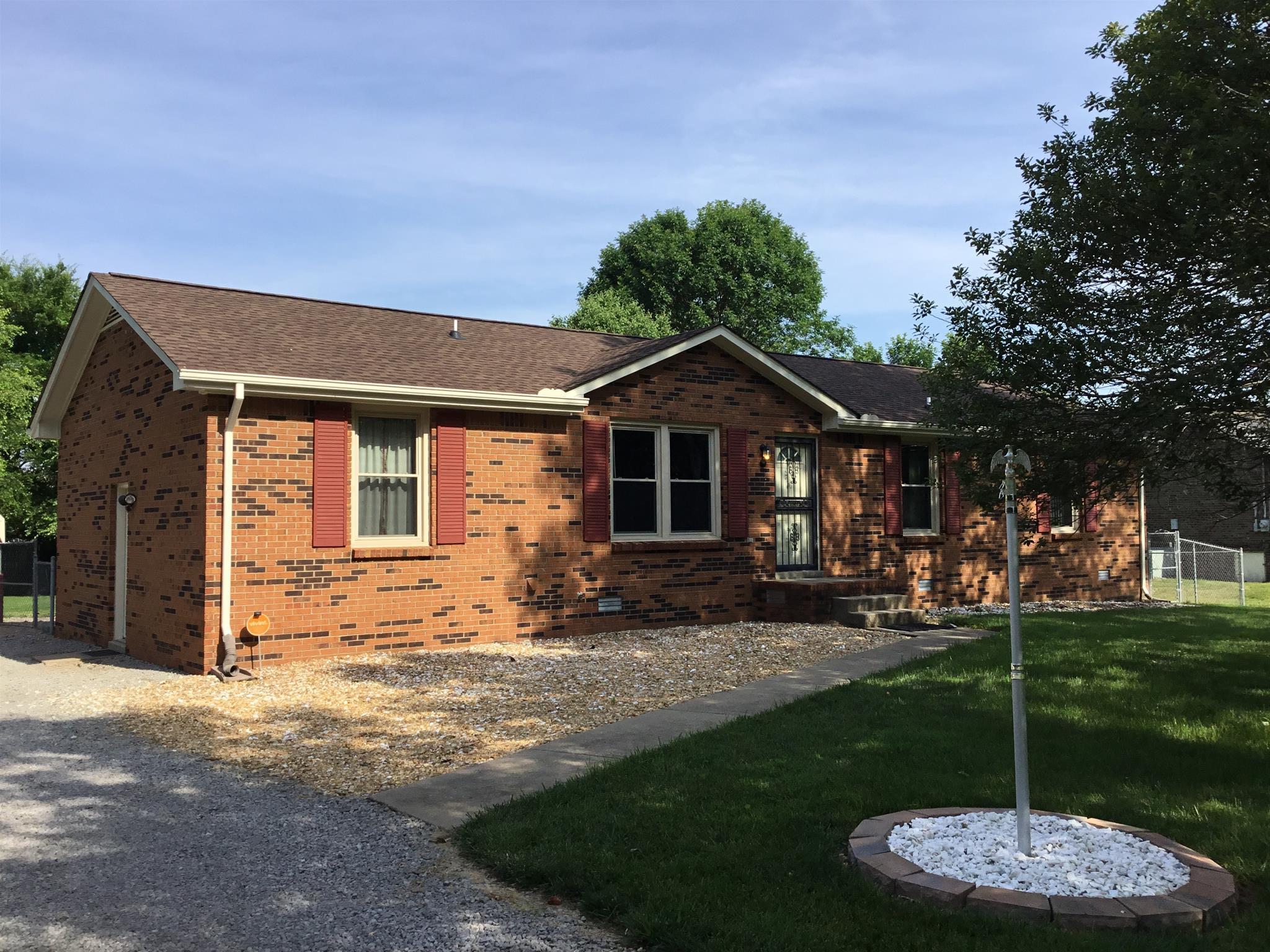 3408 Allen Road Clarksville, TN 37042 - Photo 1 of 25 Gallery Image 1