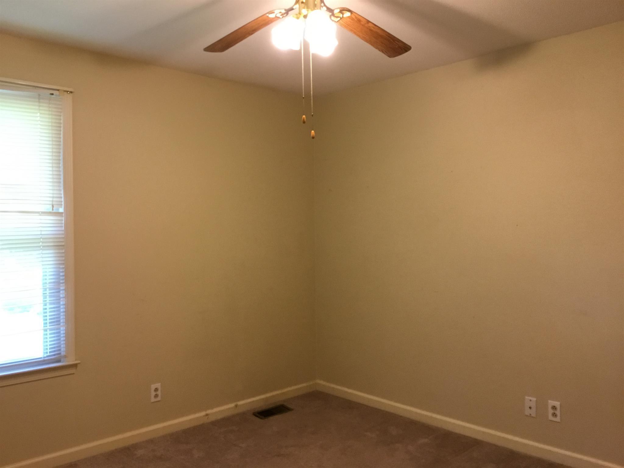 3408 Allen Road Clarksville, TN 37042 - Photo 19 of 25 Gallery Image 19