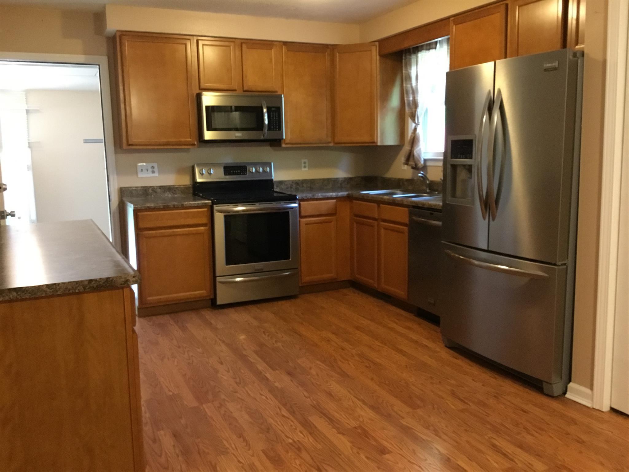 3408 Allen Road Clarksville, TN 37042 - Photo 6 of 25 Gallery Image 6