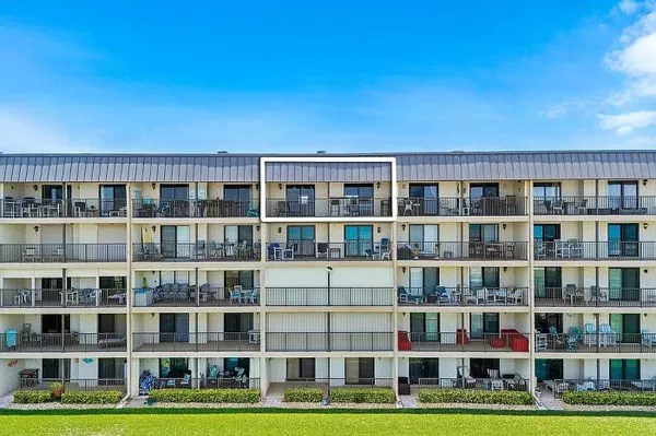 $479,999 | 4100 Ocean Beach Boulevard, Unit 512, Cocoa Beach, FL 32931