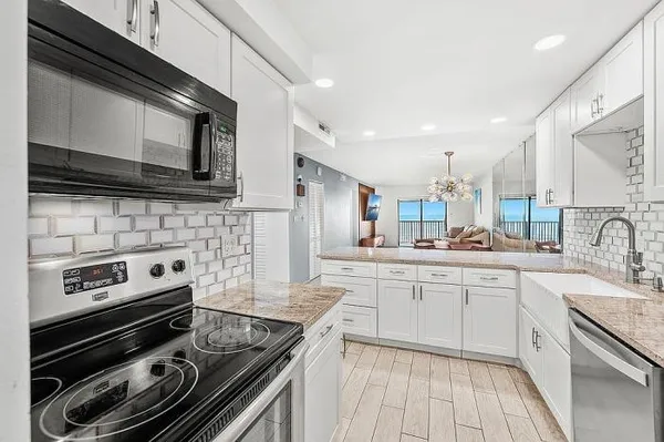 $479,999 | 4100 Ocean Beach Boulevard, Unit 512, Cocoa Beach, FL 32931